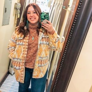 Meet your Posher, Carissa